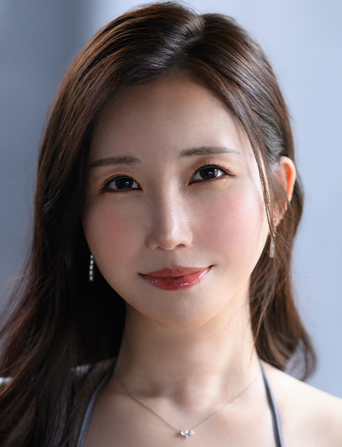 Reika Natsume (なつめ れいか) Profile Photo